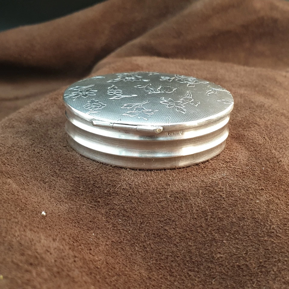Belle boîte ancienne pour bijoux ou poudrier Argent massif Guillochée gravée - Photo 4/4