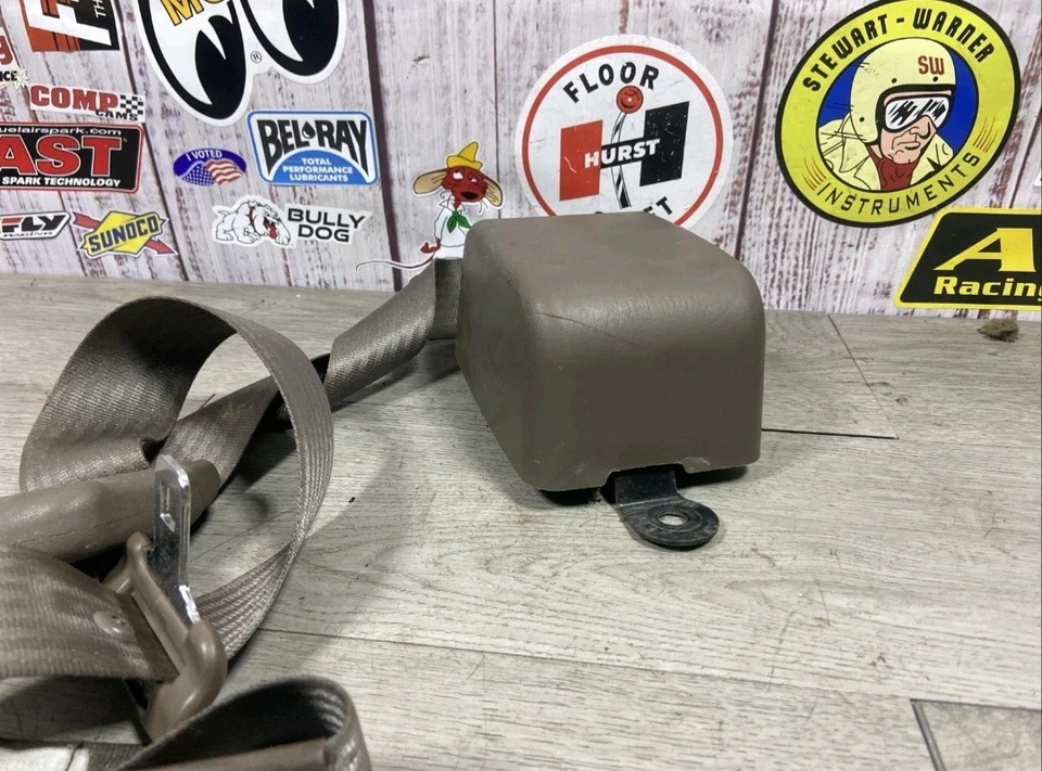 95-98 Toyota Tacoma Front Right Pass cinto de segurança retrator carvalho bronzeado assento de cabine único - Imagem 4 de 4