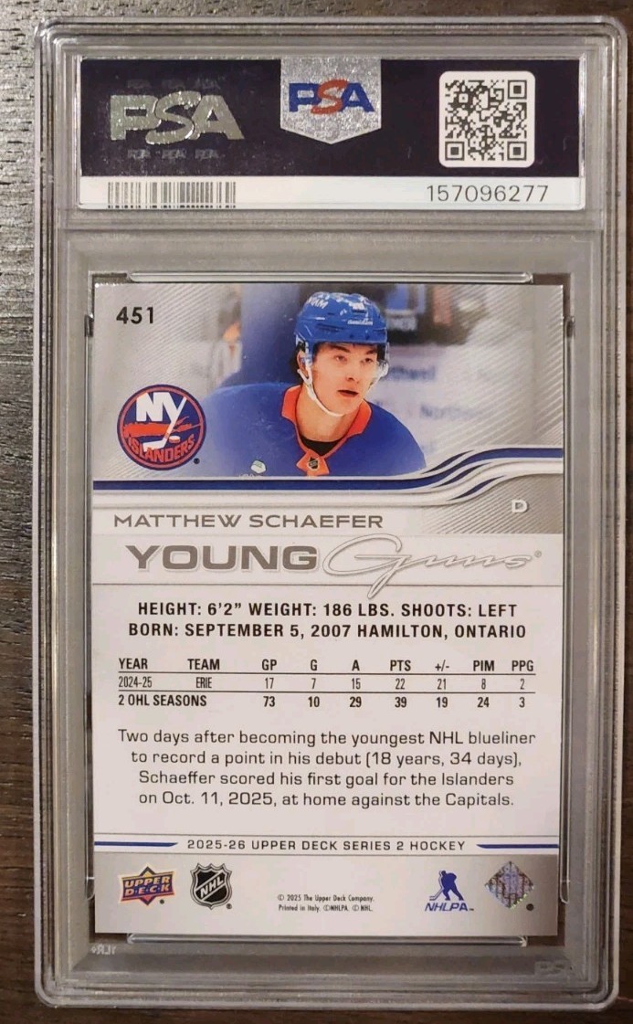 2025-26 Upper Deck Series 2 Young Guns Matthew Schaefer PSA 10 view 2