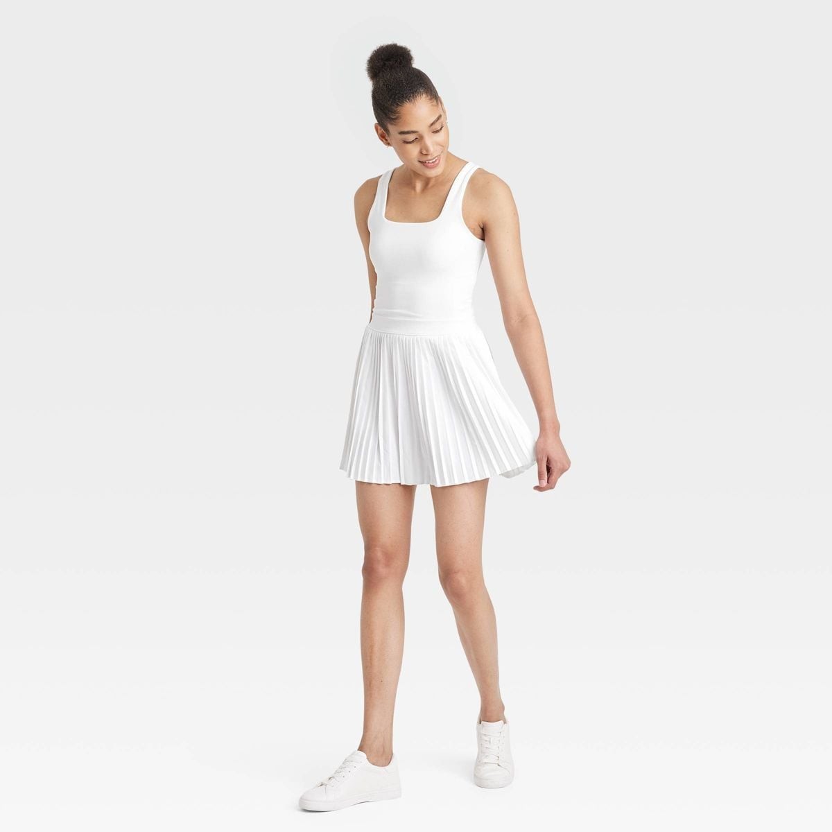 NWT~ All in Motion White Pleated Womens Acitve Dress shorts Tennis C1