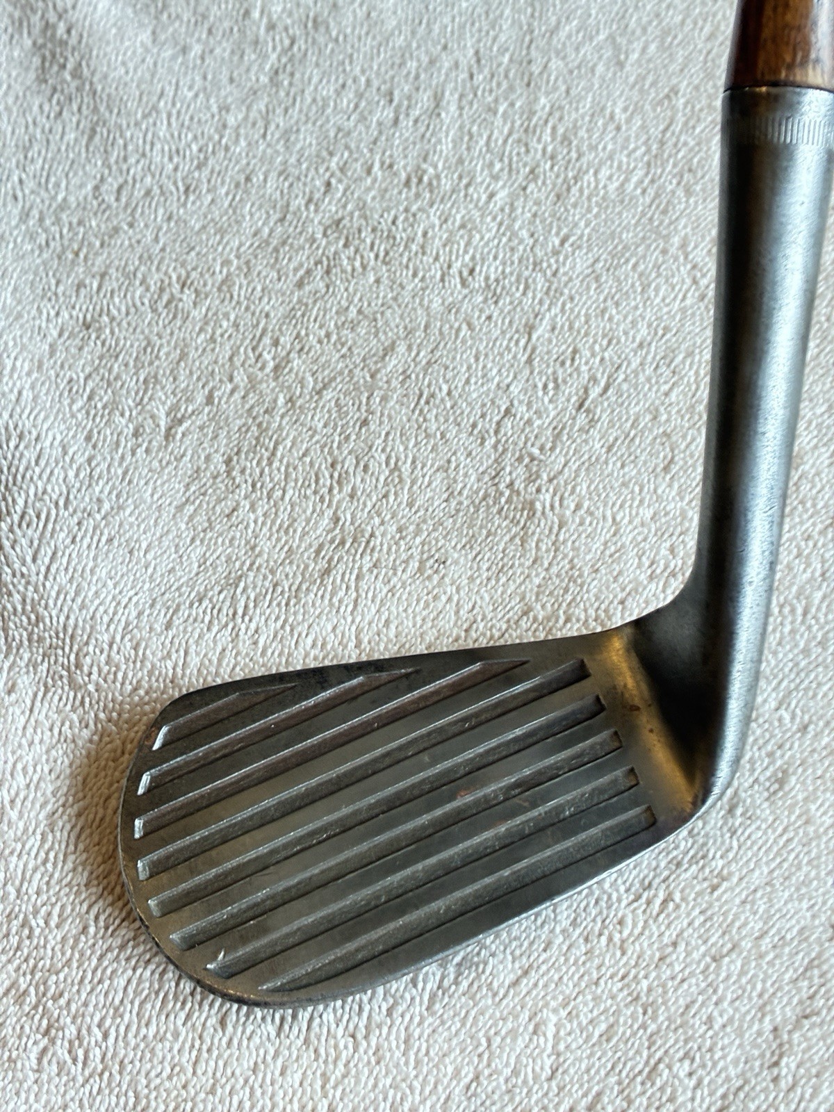 Mashie & Mashie Niblick Deep Groove Hickory Golf Clubs, Buy 1 OR 2......62 % OFF