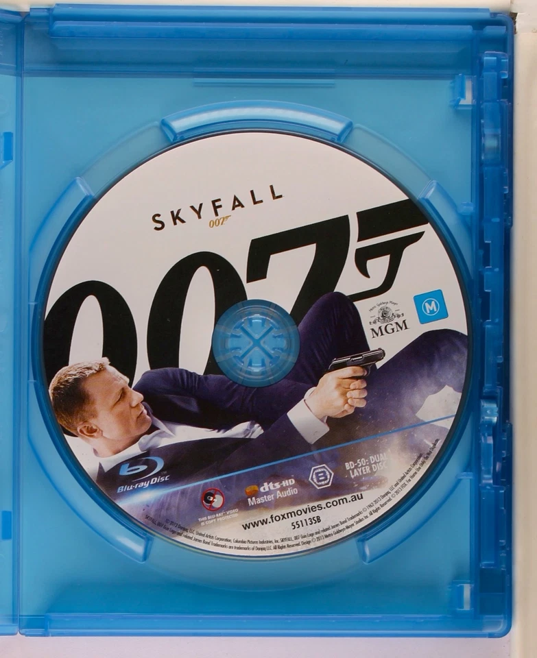 Skyfall (Blu-ray, 2012) - image 3 of 3