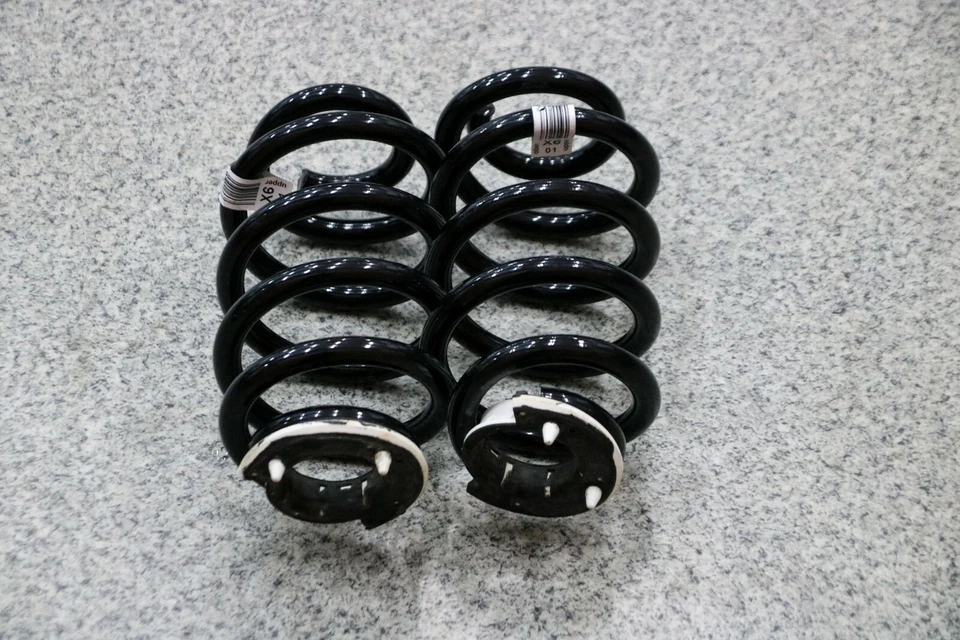 MINI F60 JCW REAR SPRINGS LEFT RIGHT X6 SET - Imagem 3 de 4