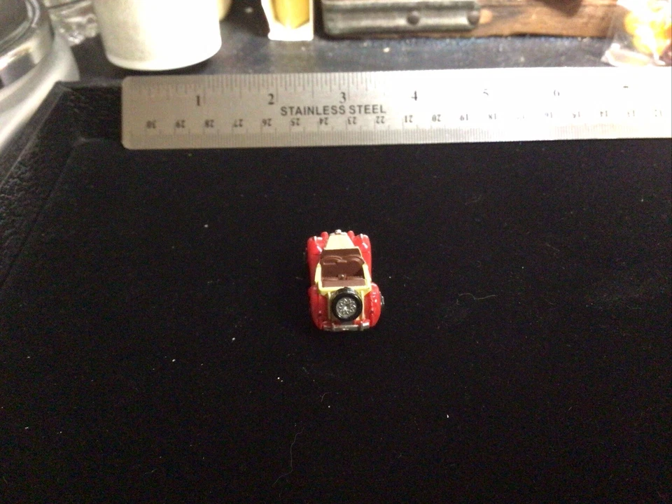 Micro Machines MG TF 红色米色 1986 Galoob 压铸玩具车 复古 — 第 4/4 张图片