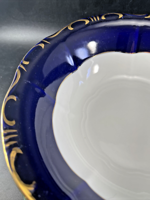 Zsolnay POMPADOUR III Round Open Vegetable 10x2 1/2