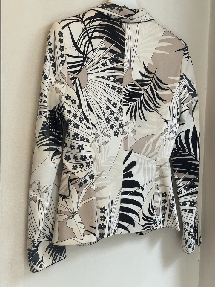 Zara Floral Design Blazer Jacket Size S Fully Lined Great Condition - Image 3 of 4