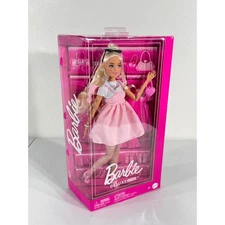 Barbie Deluxe Style Doll Pink Dress Fashion Accessories New In Box Mattel