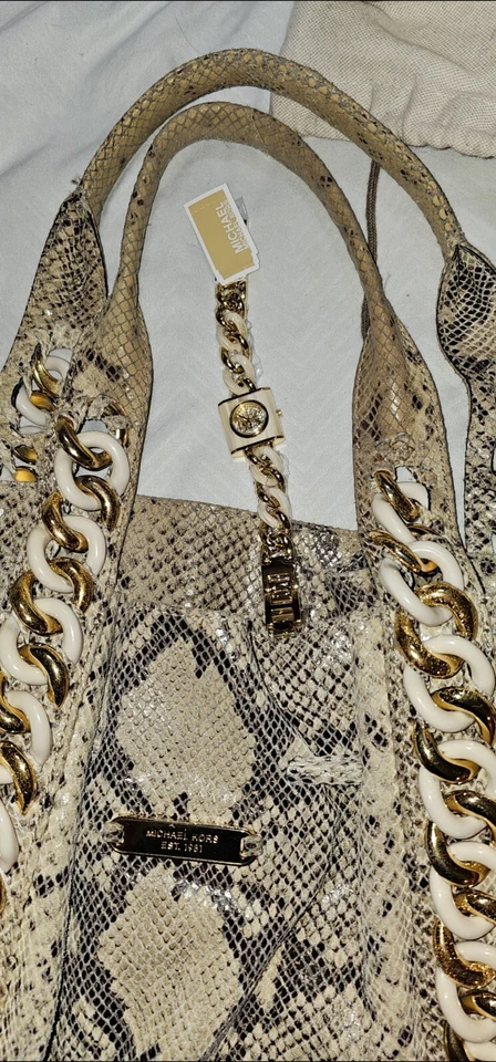 NEW MICHAEL KORS XL SNAKE DRAWSTRING PURSE MK HANDBAG MK CRYSTAL MATCHING WATCH  - Image 4 of 4