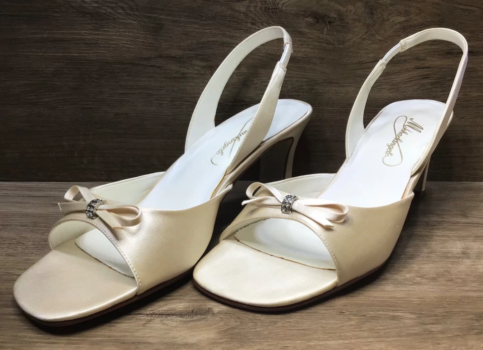 Michaelangelo David's Bridal Wedding Open Toe Satin Heel Sandals Ivory size 9.5 - Image 4 of 4
