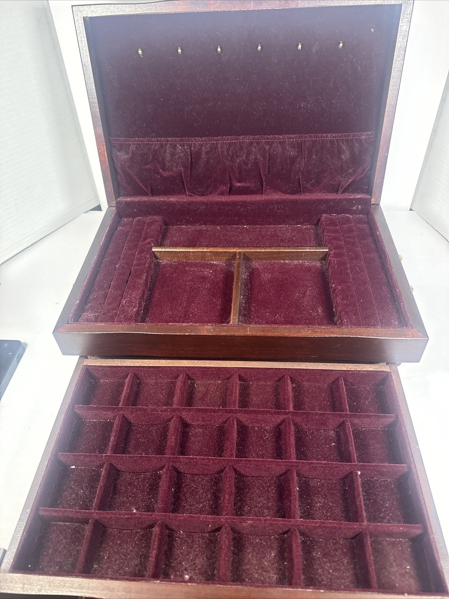 EUREKA MFG. CO./Reed&Barton Silversmiths Wood Jewelry Box