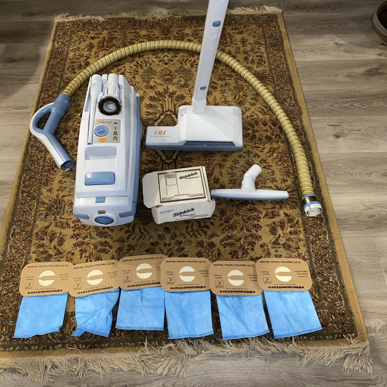 Electrolux Aerus Lux Legacy C153C Canister Vacuum Cleaner w/ sidekick