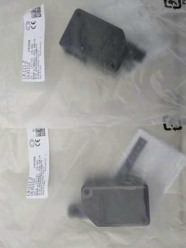 1PC New Panasonic LX-111-Z ULX111Z Color Code Sensor Brand Free Ship - Picture 2 of 3