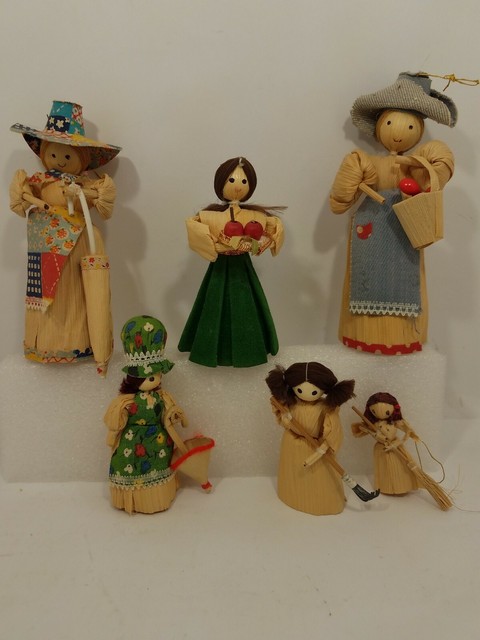 vintage corn husk dolls
