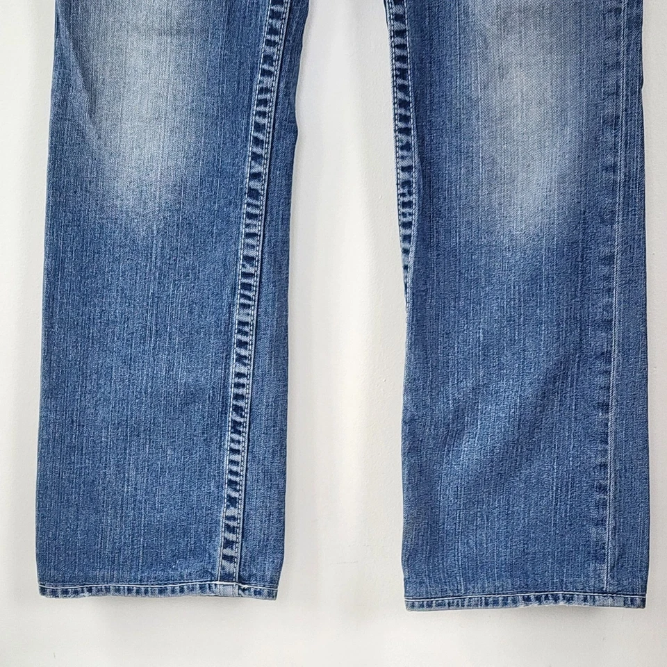 True Religion Billy Low Rise Straight Light Wash Denim Y2K 00s Made in USA Sz 32 - Image 4 of 4