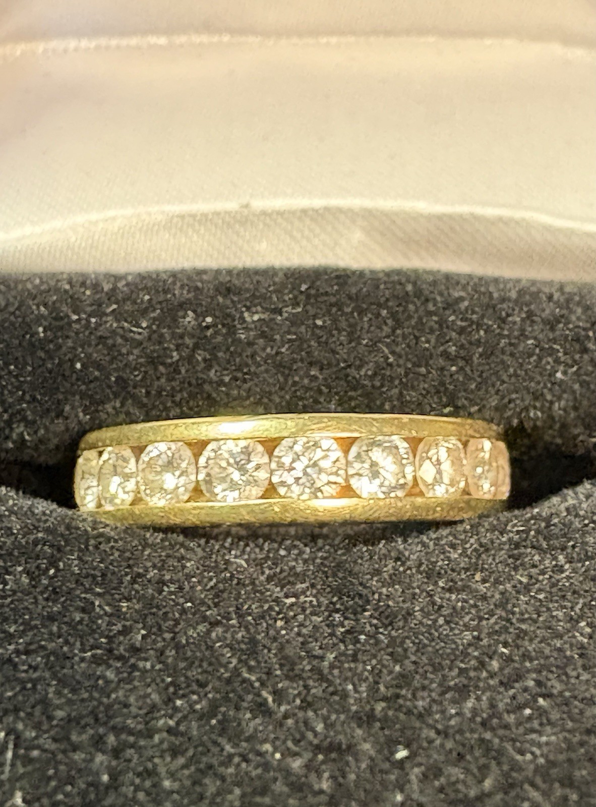 Vintage-18k- Yellow Gold And Diamond Ring- Kay Jewelers- Leo. Please See Photos.