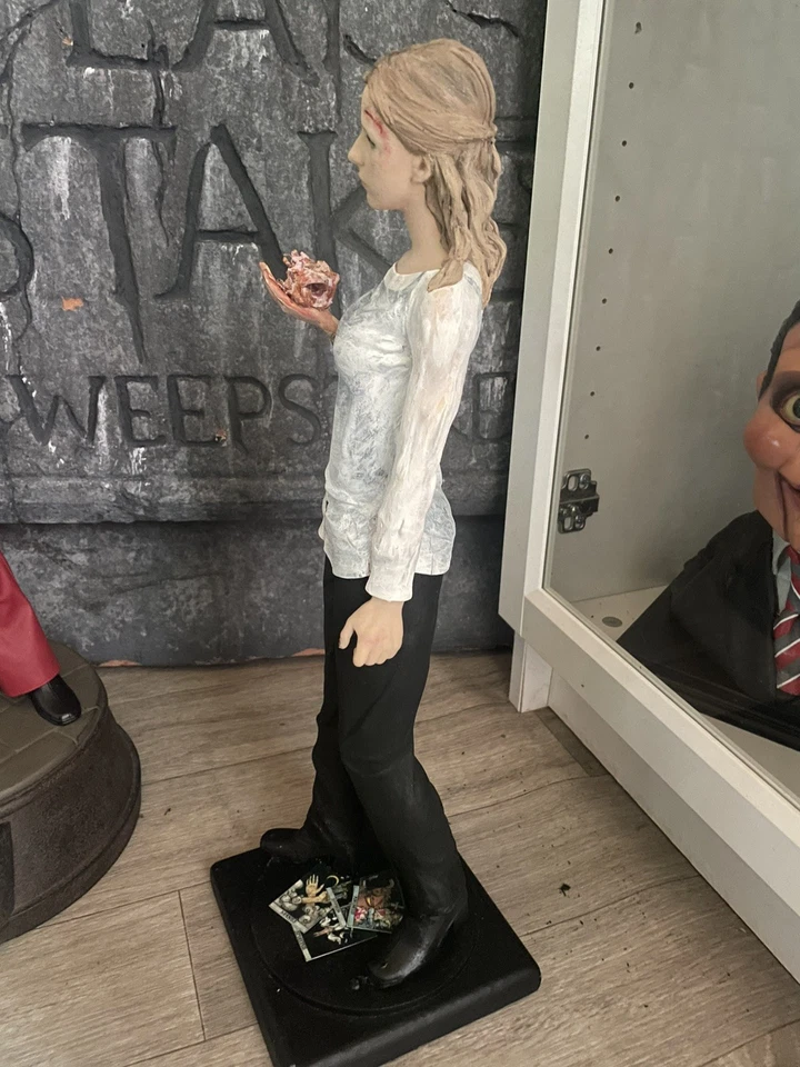 Statue Buffy Primeval - Photo 4/4