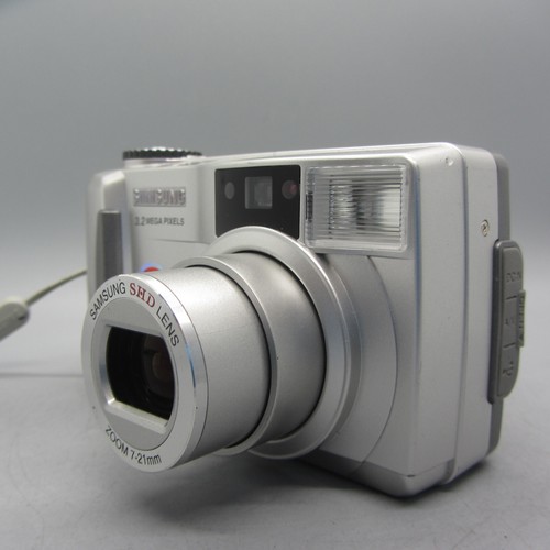 Samsung Digital Camera Digimax 340 3.2MP Silver Tested - Picture 2 of 8