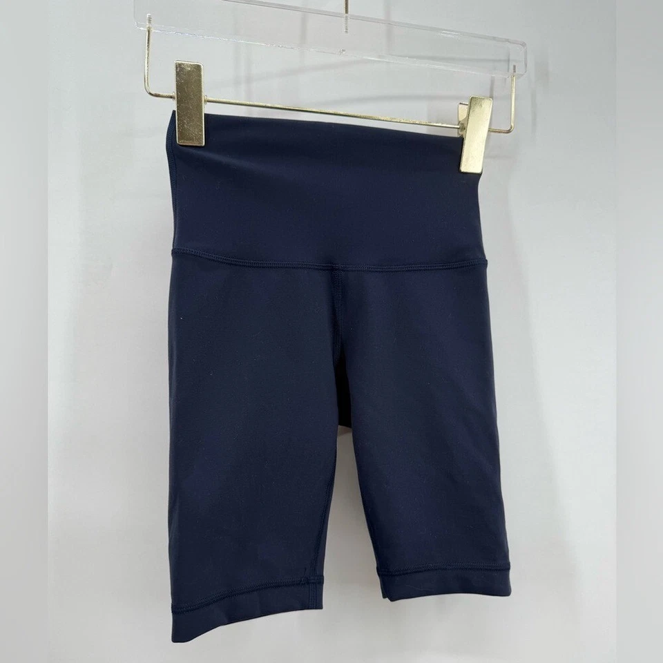 Lululemon Wunder Train High Rise Short 8"True Navy size 2 - Image 3 of 4