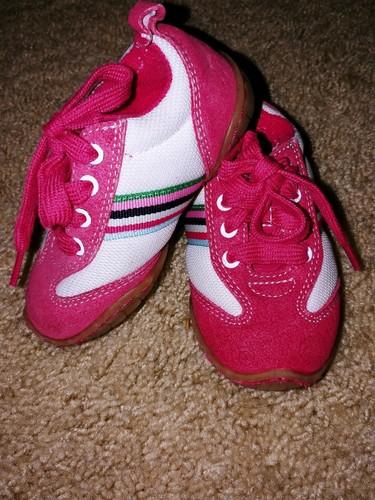 Baby Gap Girls Sz. 6 Pink & White Retro Sneaker. Cute, Great Shape - Picture 1 of 12