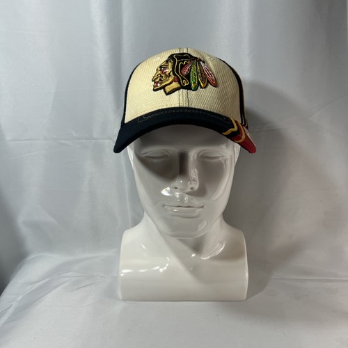 Chicago Blackhawks Zephyr Hat Embroidered Logo NHL Fitted Cap Size M/L - Picture 2 of 6