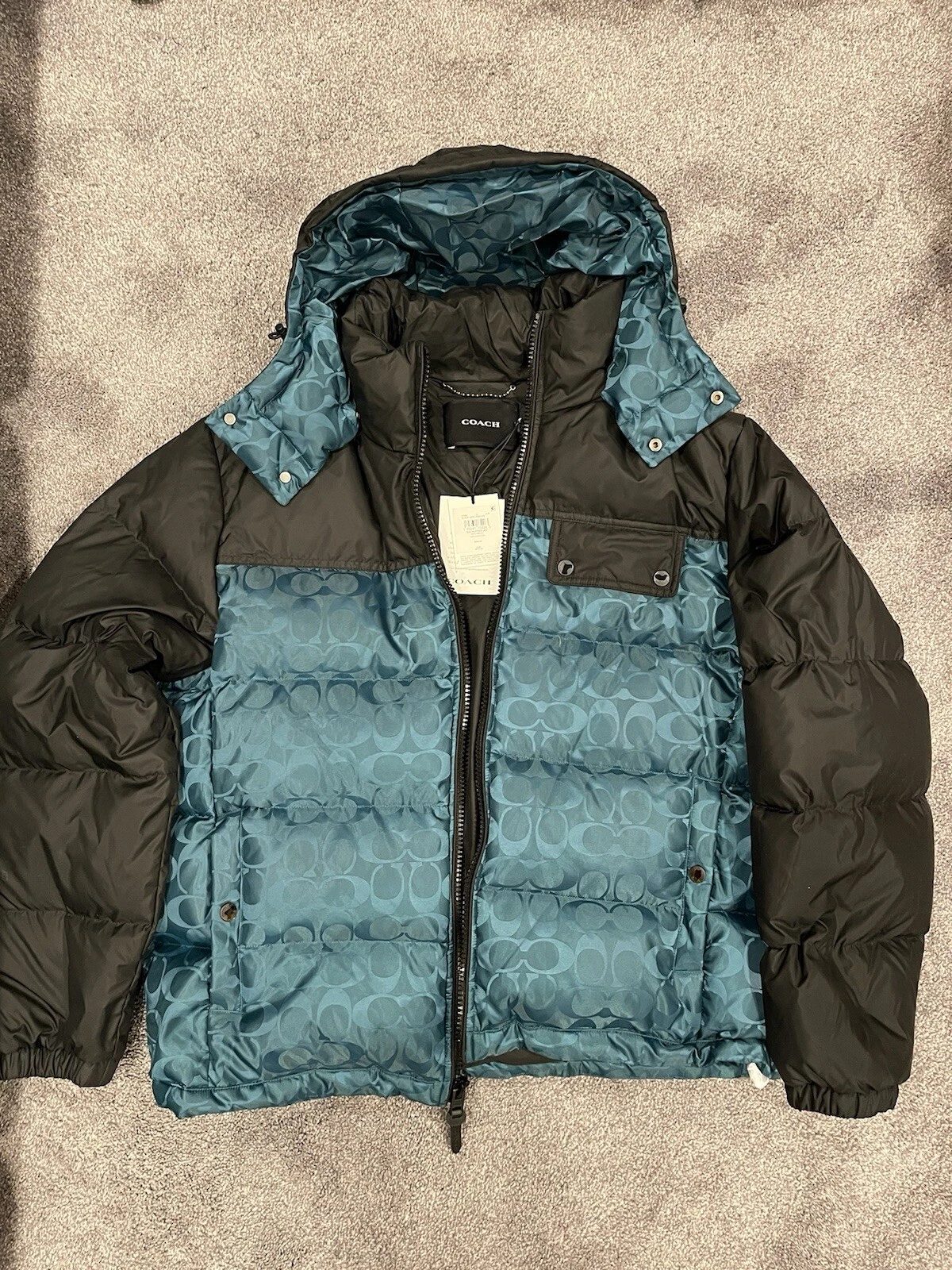 Piumino d'oca Coach Signature con cappuccio verde pino nero uomo taglia XL $600