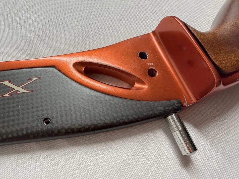 Win & Win NX Xpert Archery Recurve Riser - 25" - Right Handed - Red - ILF - Image 4 of 4