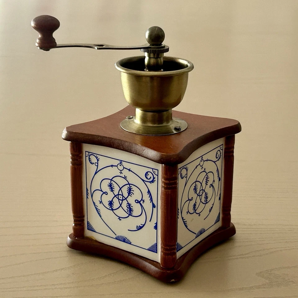 MACININO CAFFÈ In Ceramica / Legno Vintage Antico Macinacaffè • Da Collezione - Immagine 4 di 4