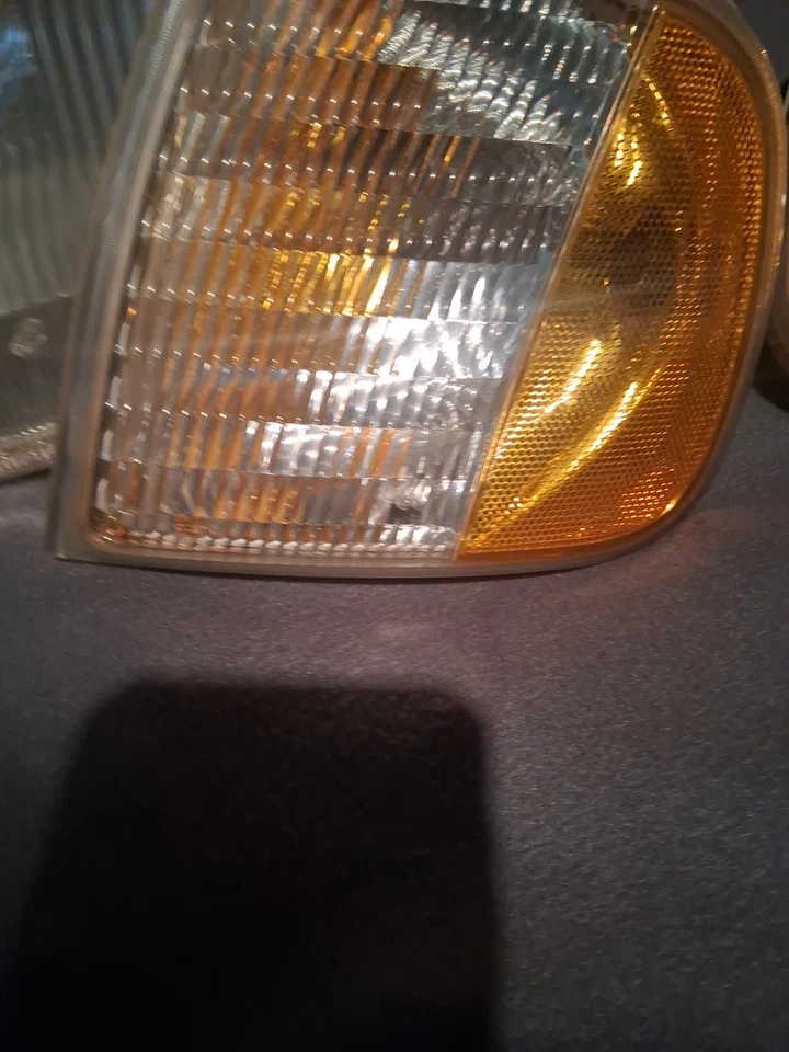 Par de faros Ford F150 con intermitente lente ámbar apagado A 2000 Foto 4 de 4