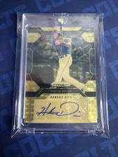 2017 Panini Prizm Baseball Hunter Dozier Gold Vinyl Auto /5 KC Royals