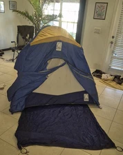 3/4 Season, 2/3 Person Sierra Designs Back Pack Tent Good Condition, No Stains./
