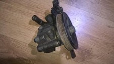 Pompe direction assistée Nissan SERENA