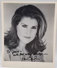 Peri Gilpin Signed 8 x 10 Black & White Photo Print Roz on Frasier Star Actress
