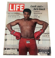 1970's October 23, 1970 LIFE Magazine MUHAMMAD ALI with Bag & Board