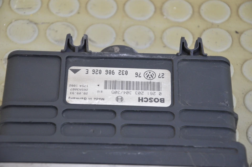 19332 Centralina motore Vw Golf III 1.6 b dal 1991 al 1999 cod 032906026e - Immagine 2 di 3