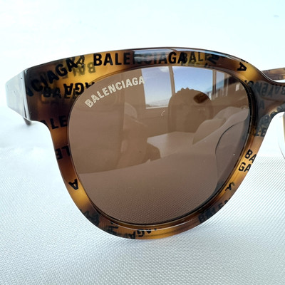 BALENCIAGA BB0077SK Brown Lens Cat Eye Shape Dark Havana 