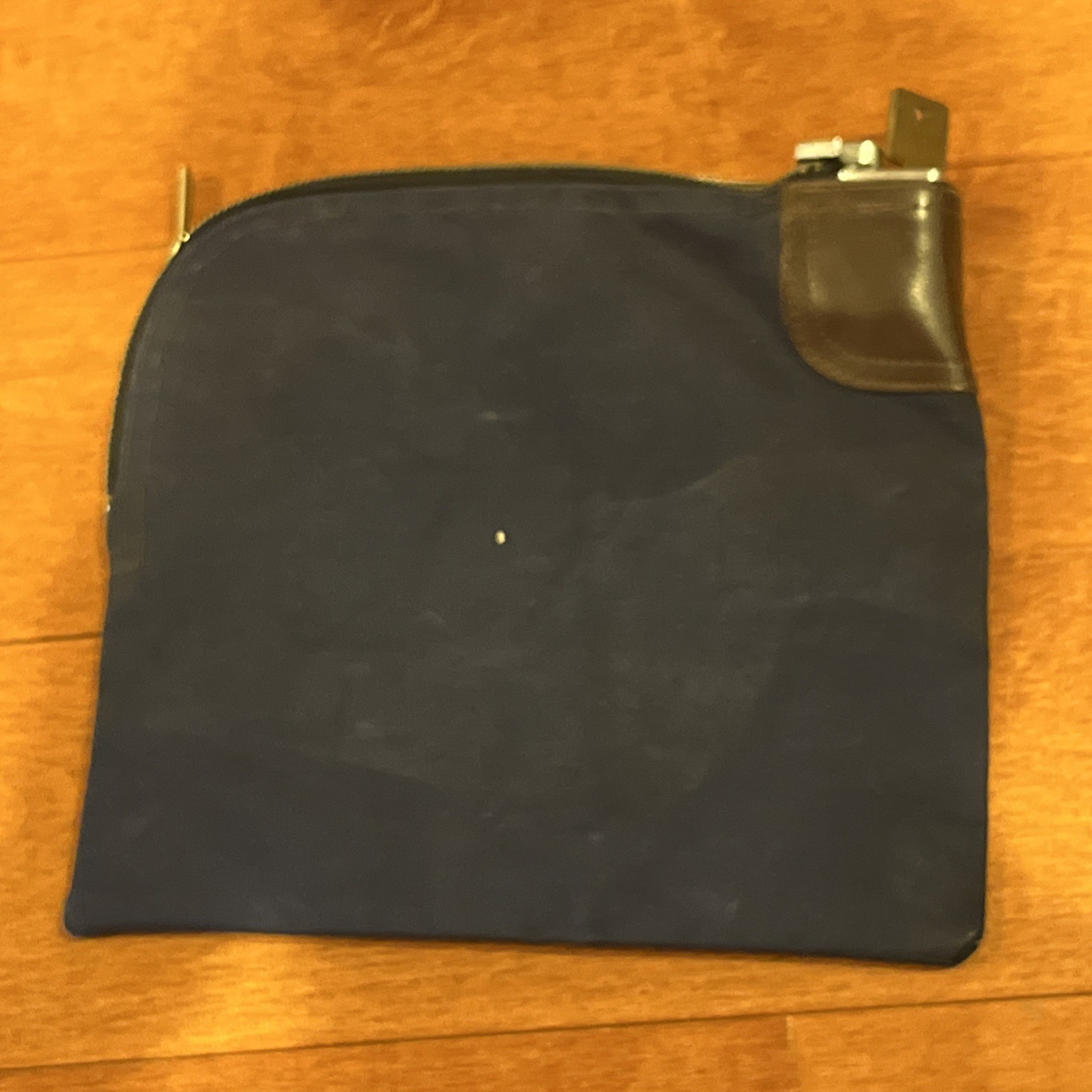 Vintage 3730 Bank Money Bag Locking w/ Key