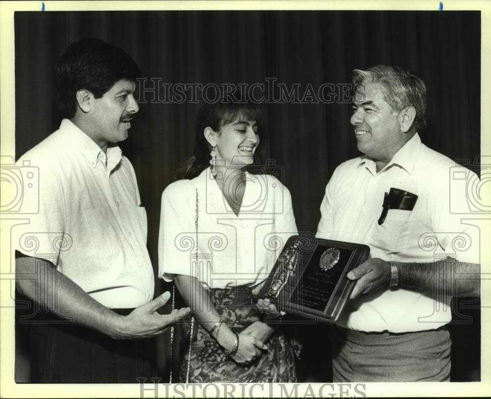 Urgent! San Antonio Mobile Home Fire Under Investigation 16 1990 Press Photo San Antonio Fire Department Volunteer Appreciation Party-Goers