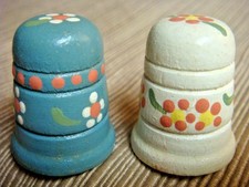 2 Hand Carved & Hand Painted WOODEN THIMBLES - Floral Pattern