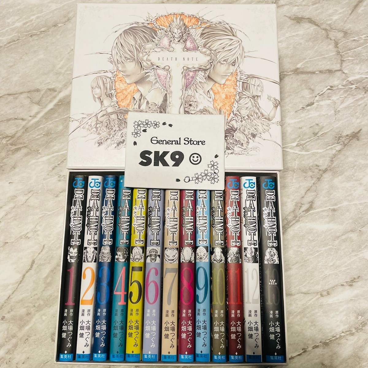DEATH NOTE コレクションボックス付き 全13巻セット DEATH NOTE THE COMPLETE BOX SET Vol 1-12 + 13 & Booklet