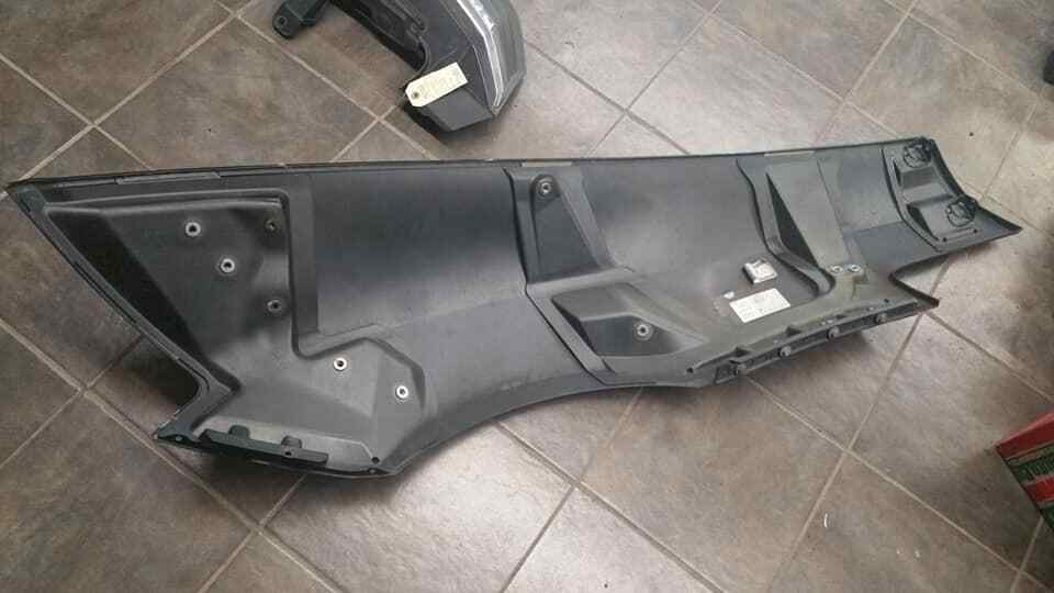 DRIVER SIDE QUARTER PANEL AUDI R8 CONVERTIBLE GEN 1 427 809 605