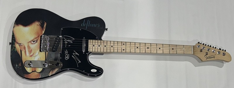 DEFTONES SIGNED AROUND THE FUR ELECTRIC GUITAR CHINO MORENO STEPH ABE 3X JSA COA
