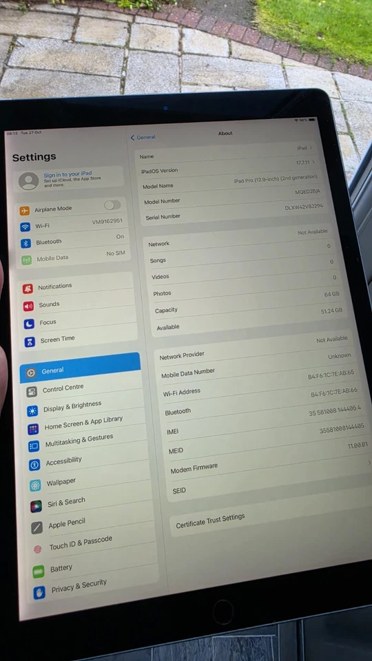 Apple iPad Pro 2nd Gen. 64GB, Wi-Fi, 12.9 in - Silver - EXCELLENT - ref 401, photo 4 of 5