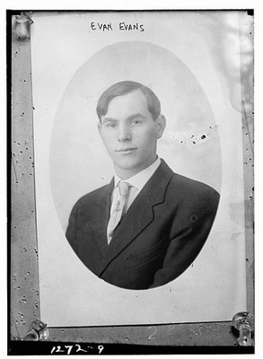 Photo:Evan Evans Portrait 1910s Studio Headshot