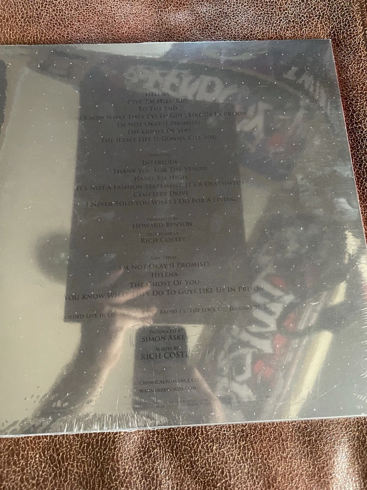 My Chemical Romance – Three Cheers For Sweet Revenge (Deluxe) - 2 x LP Vinyl - Image 2 of 2