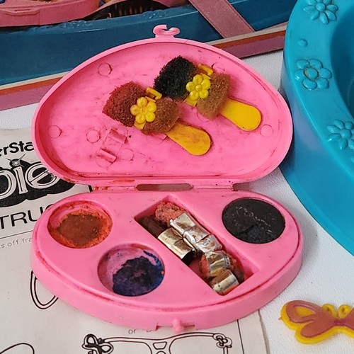 VINTAGE 1976 MATTEL SUPERSTAR BARBIE FASHION FACE MAKEUP BEAUTY CENTER 9827 - Picture 9 of 21