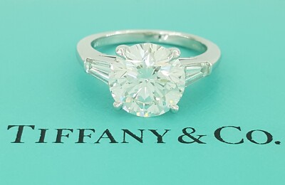 Tiffany Three Stone Round Diamond Engagement Ring ct