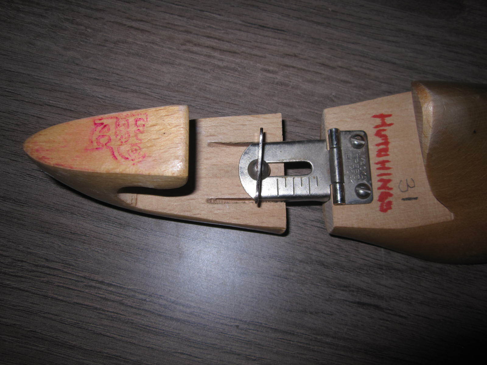 Vtg Abercrombie & Fitch D. Mackay adjustable wooden shoe trees, ladies' size 6C