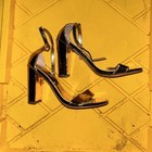 Women’s Size 8 Gold Heels Love Mark Brand — photo 4