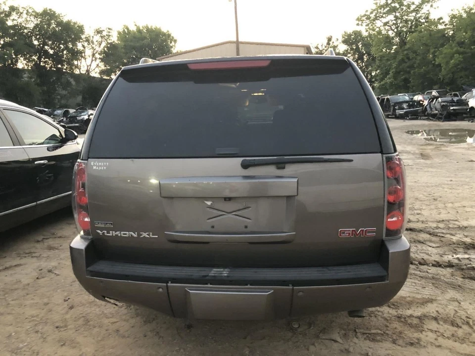 Passenger Side View Mirror Power Opt DL3 Fits 09-14 SUBURBAN 1500 965160 - Image 4 of 4