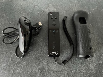 Original Nintendo Wii Remote Motion Plus inside RVL-036, Nunchuk RVL-004 schwarz